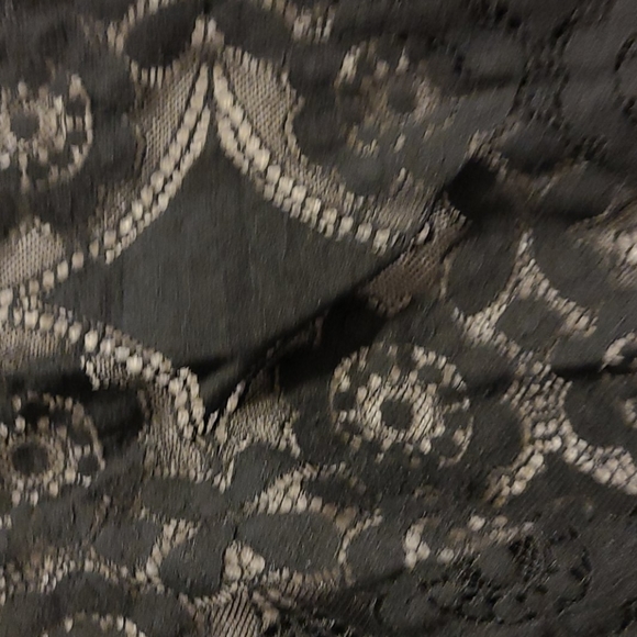 Liz Claiborne black tank size small - Picture 7 of 7